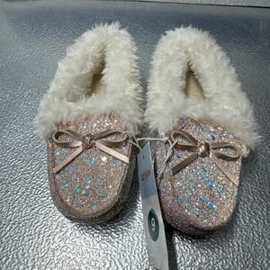 Cat and Jack Moccasins Slippers Slip- On Pink Glitter Medora Size 9 NEW!